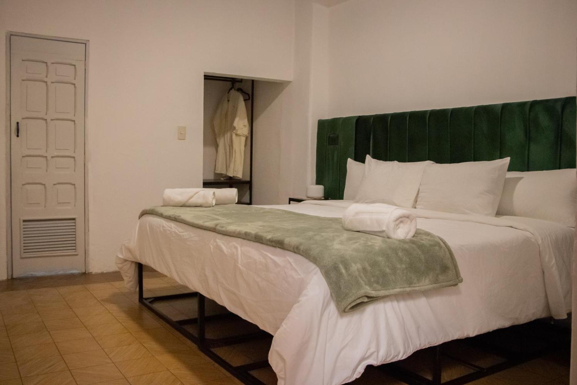 Collection O Patio Zaragoza Bed & Breakfast San Luis Potosi Exterior photo