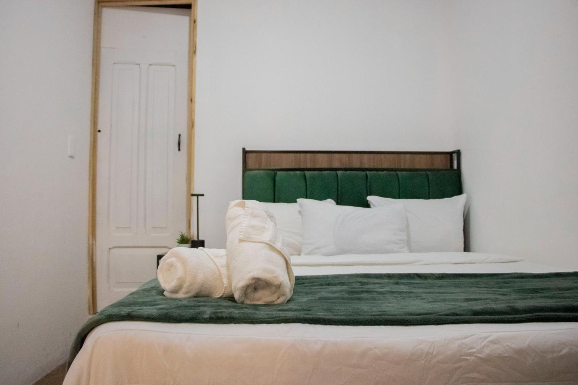 Collection O Patio Zaragoza Bed & Breakfast San Luis Potosi Exterior photo